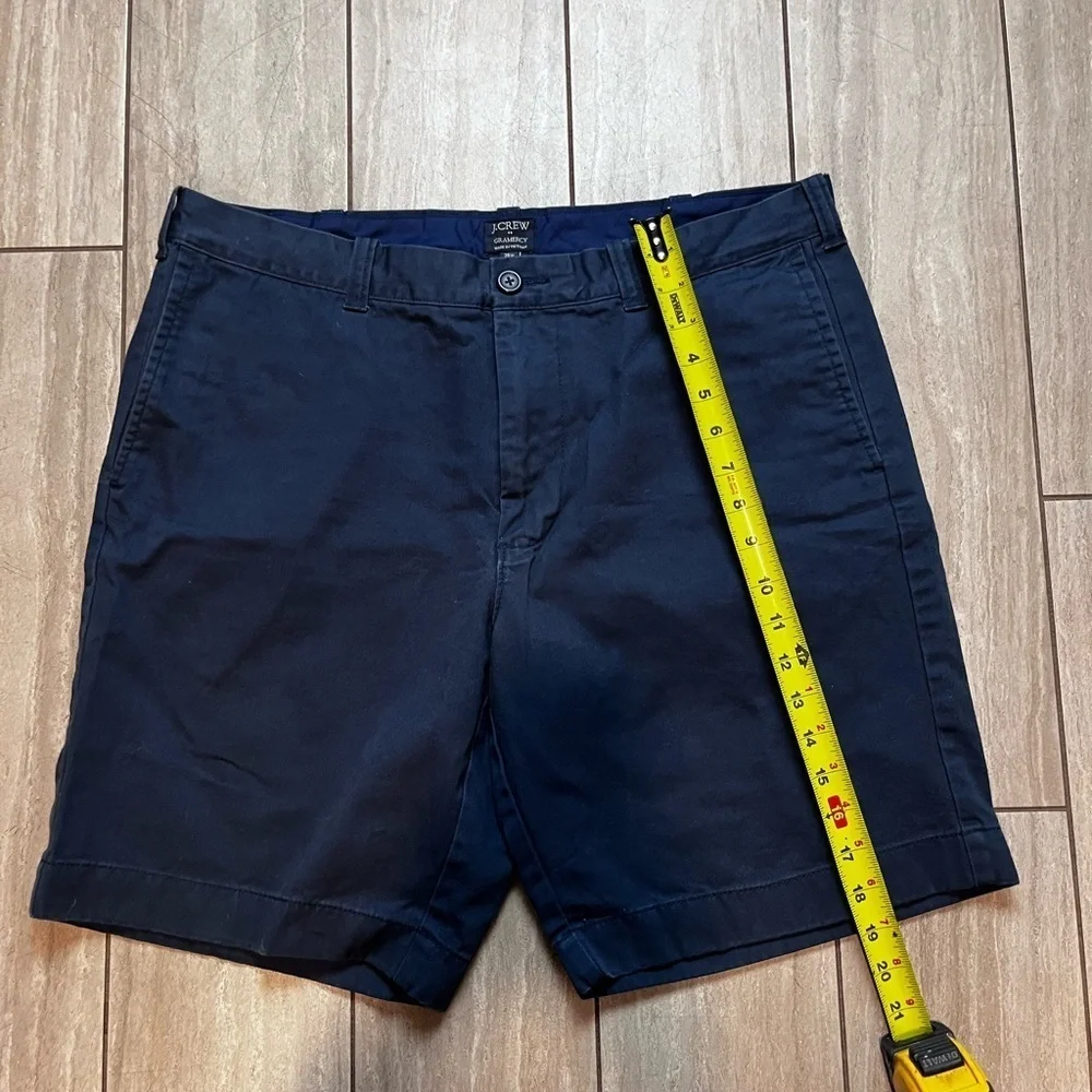 J. CREW 9